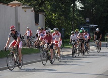 Pielgrzymi na rowerach w niedzielę dotrą do Królowej Polskiego Morza