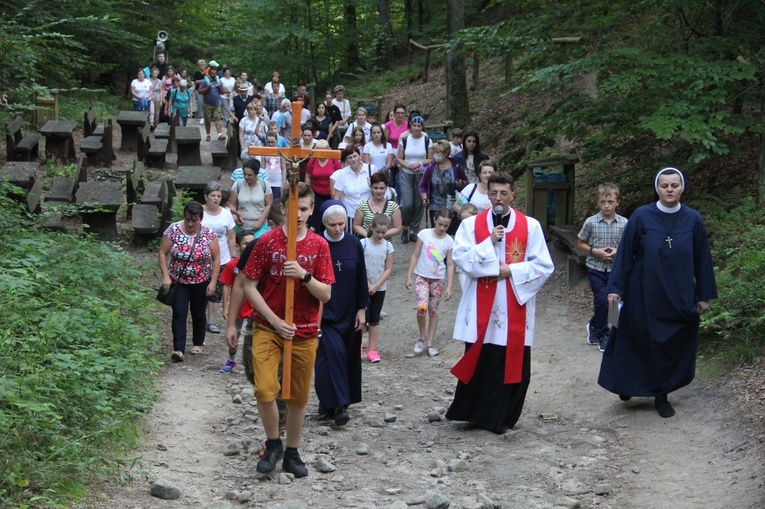 Ciężkowice. Golgota Skamieniałego Miasta