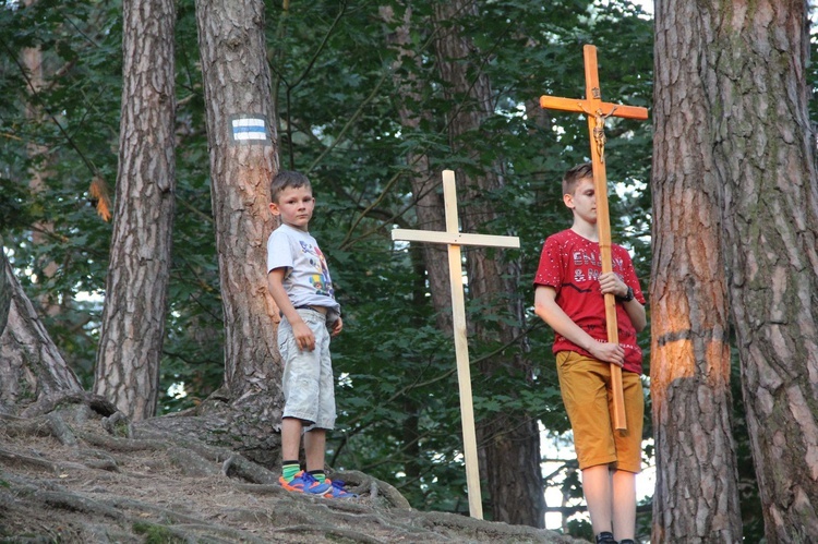 Ciężkowice. Golgota Skamieniałego Miasta