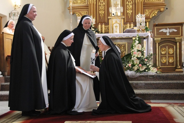 Śluby wieczyste sióstr dominikanek