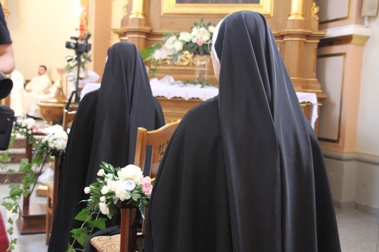 Śluby wieczyste sióstr dominikanek