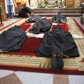 Trzy słowa: iść, trwać, jestem