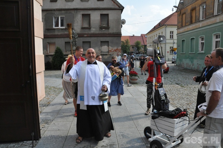 Piesza pielgrzymka z Zielonej Góry do Otynia