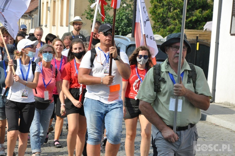 Piesza pielgrzymka z Zielonej Góry do Otynia