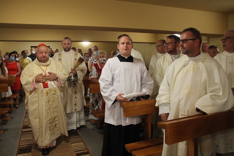 Stawisza. Poświęcenie pomnika i kaplicy św. Jana Pawła II