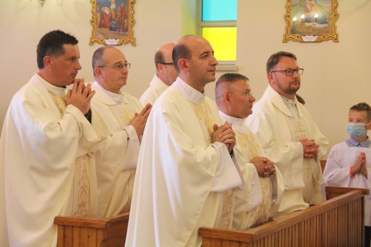 Stawisza. Poświęcenie pomnika i kaplicy św. Jana Pawła II