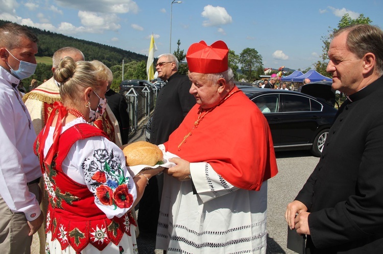 Stawisza. Poświęcenie pomnika i kaplicy św. Jana Pawła II