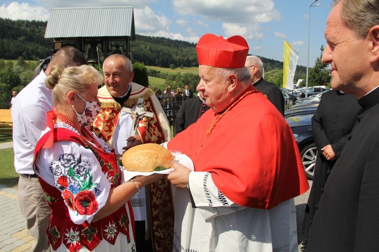 Stawisza. Poświęcenie pomnika i kaplicy św. Jana Pawła II