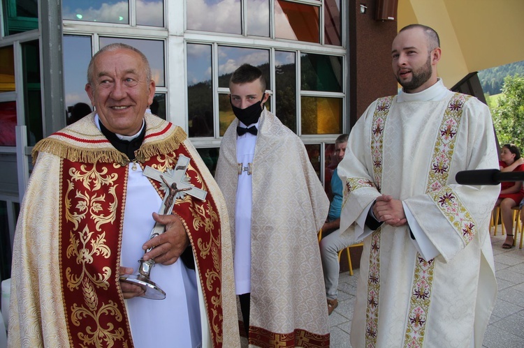 Stawisza. Poświęcenie pomnika i kaplicy św. Jana Pawła II