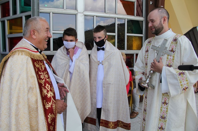 Stawisza. Poświęcenie pomnika i kaplicy św. Jana Pawła II