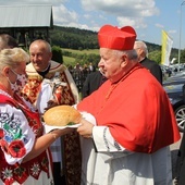 Stawisza. Poświęcenie pomnika i kaplicy św. Jana Pawła II