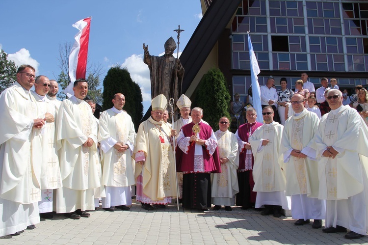 Stawisza dzięki świętemu papieżowi stała się centrum świata