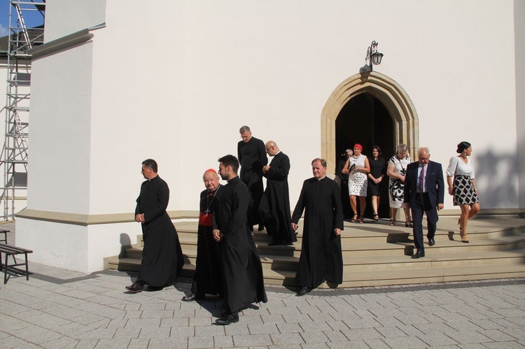 Bobowa. Przekazanie relikwii św. Jana Pawła II