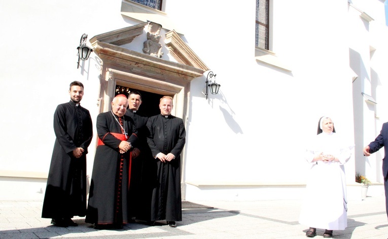 Bobowa. Przekazanie relikwii św. Jana Pawła II