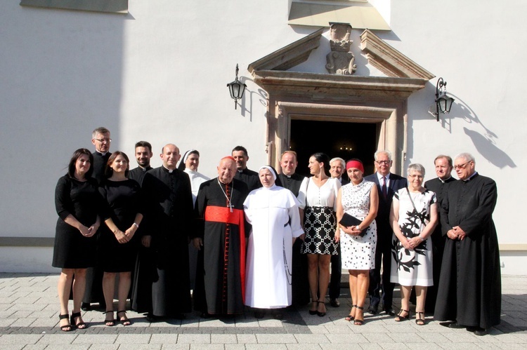 Bobowa. Przekazanie relikwii św. Jana Pawła II