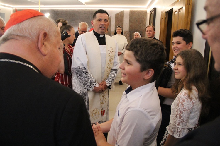 Bobowa. Przekazanie relikwii św. Jana Pawła II