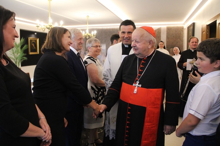 Bobowa. Przekazanie relikwii św. Jana Pawła II