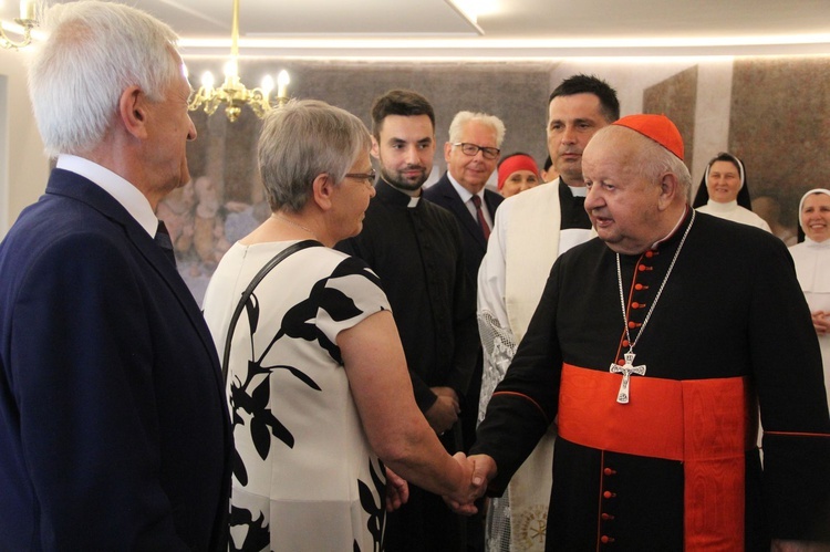 Bobowa. Przekazanie relikwii św. Jana Pawła II