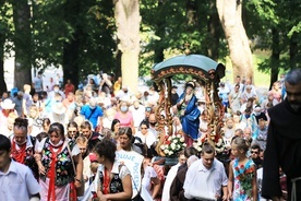 W Kalwarii Zebrzydowskiej rozpoczęły się uroczystości odpustu Wniebowzięcia Najświętszej Maryi Panny