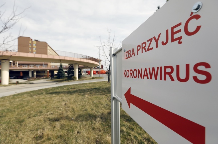 Ministerstwo Zdrowia: Mamy 619 nowych zakażeń koronawirusem