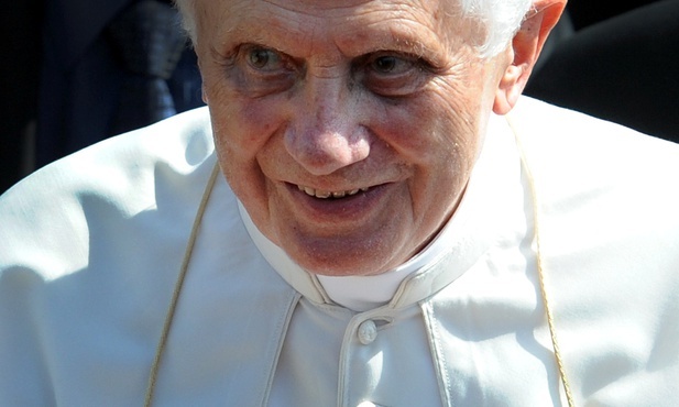 Jak się czuje Benedykt XVI?