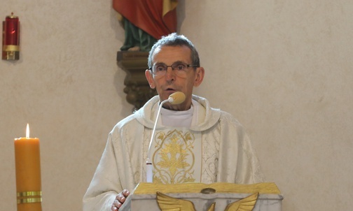 Ks. prał. Stefan Sputek wzywał pielgrzymów, by starali się zawierzać całe swoje życie Panu Bogu