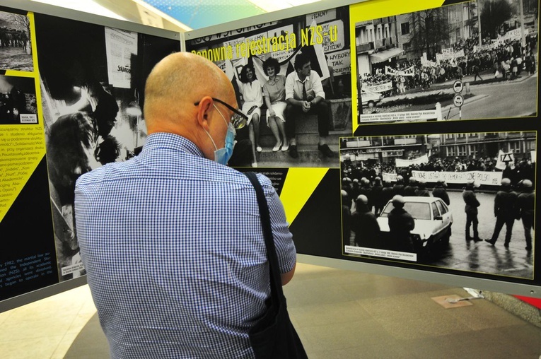 Wystawa o Niezależnym Zrzeszeniu Studentów