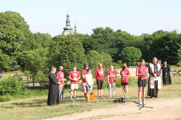 Olsztyn k. Częstochowy. Przeprośna Górka