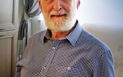 Pan Zbigniew urodził się w 1942 roku w Kluwińcach  k. Tarnopola (obecnie Ukraina). Jest absolwentem Politechniki Wrocławskiej.
