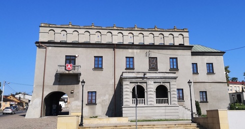 Przed siedzibą opoczyńskiego muzeum zostanie otwarta wystawa plenerowa nawiązująca do udziału mieszkańców Opoczna i regionu w wojnie polsko-bolszewickiej.