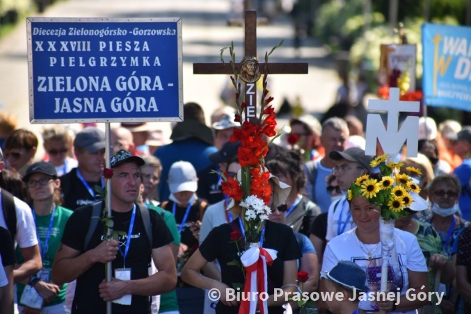 Wejście 38. Zielonogórsko-Gorzowskiej Pieszej Pielgrzymki na Jasną Górę