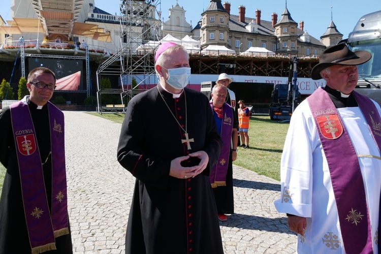 Pielgrzymki z archidiecezji gdańskiej dotarły na Jasną Górę