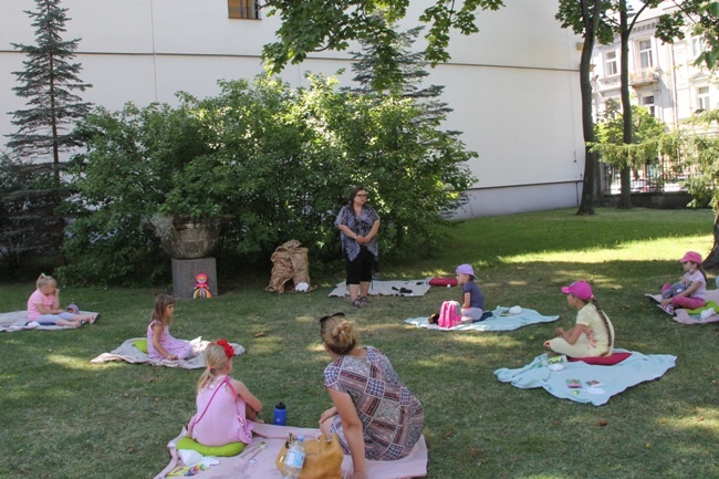 Wakacje z radomską biblioteką