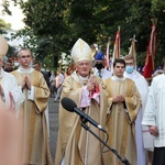 Kamionek: Odsłonięto tablicę upamiętniającą ks. Skorupkę i jego żołnierzy [GALERIA]