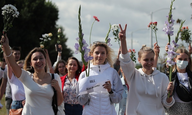 Młodzież białoruska modli się o pokój i oczekuje sprawiedliwości