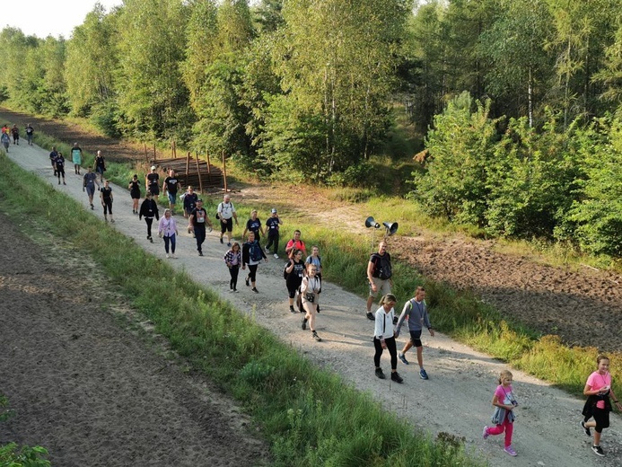 Pieszo na Górę Świętej Anny - Rachowice