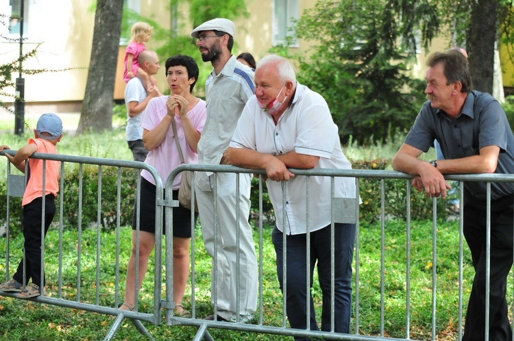 Odsłonięto pomnik kard. Stefana Wyszyńskiego