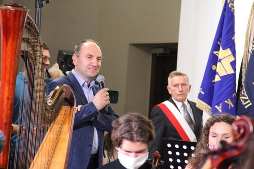 Matka Boża Łaskawa z hetmańską buławą [GALERIA ZDJĘĆ]