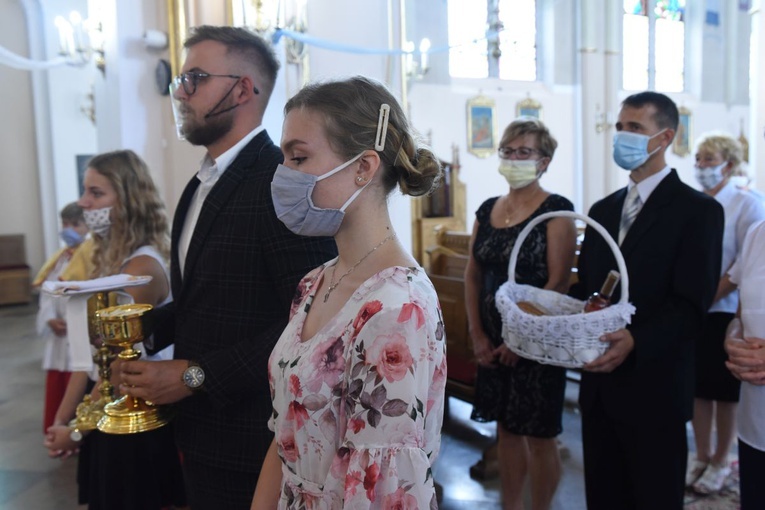 Odnowiony kościół w Wietrzychowicach