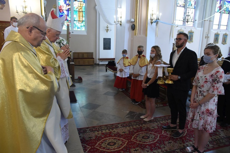 Odnowiony kościół w Wietrzychowicach