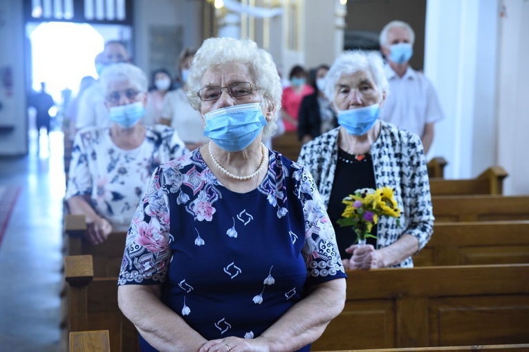 Odnowiony kościół w Wietrzychowicach