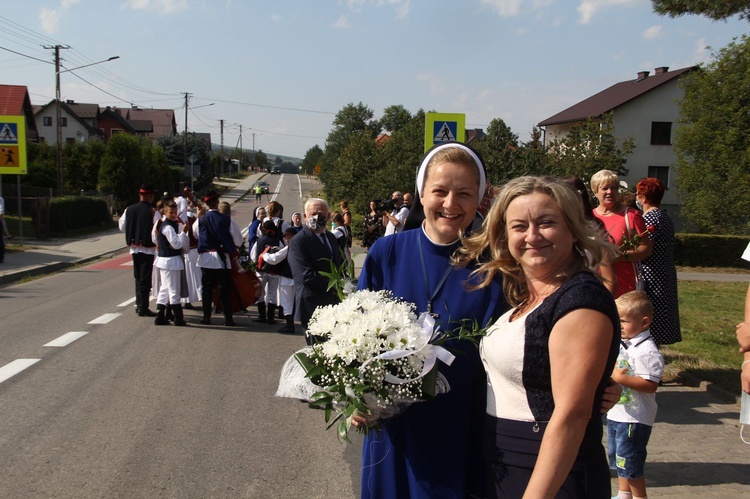 Kąclowa. Śluby wieczyste