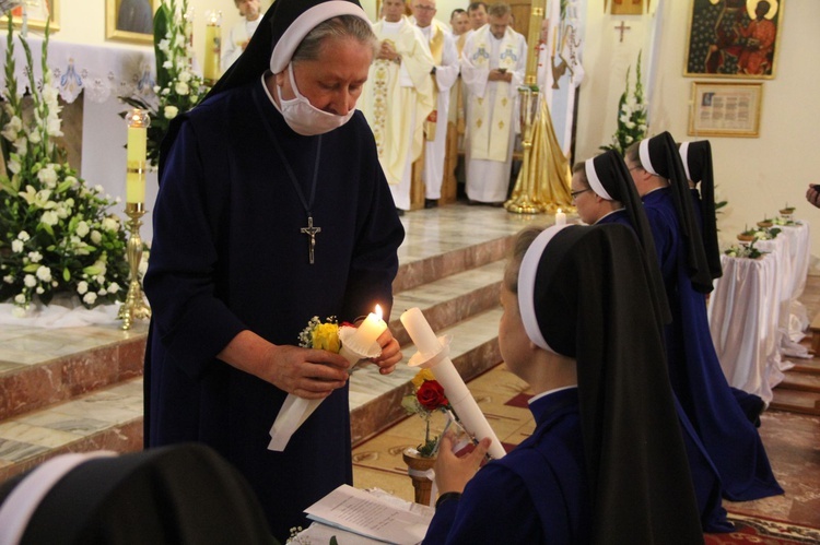 Kąclowa. Śluby wieczyste