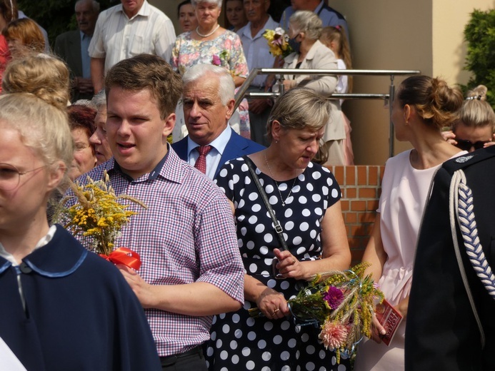 Poświęcenie pomnika św. Jana Pawła II w Szlichtyngowej