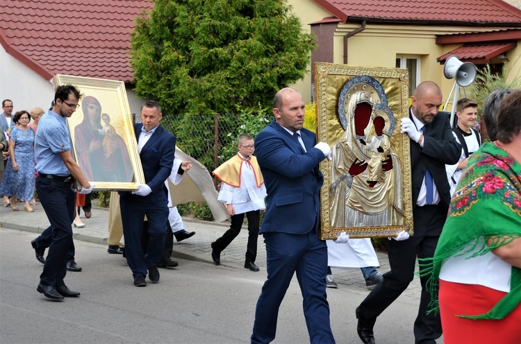 Powrót łaskami słynącej ikony Matki Bożej Pawłowskiej