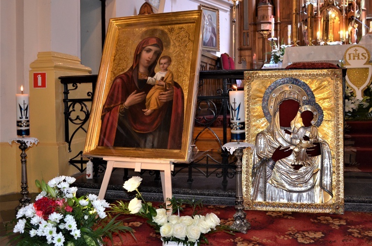 Powrót łaskami słynącej ikony Matki Bożej Pawłowskiej