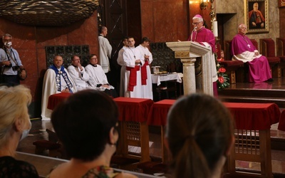 Abp Skworc w Piekarach: Pomóż nam wygrać, Lekarko, nasz czas