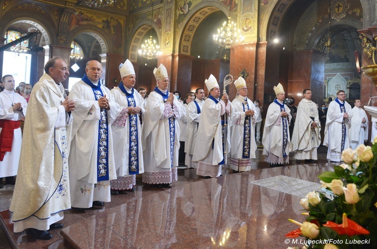 Kobiety u Matki Bożej Piekarskiej (3)