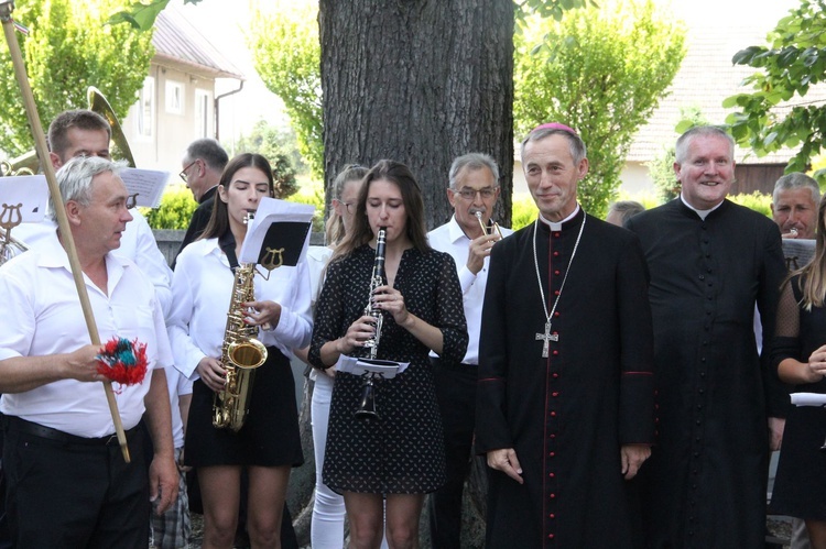 Krzyżanowice. Błogosławieństwo odnowionej dzwonnicy