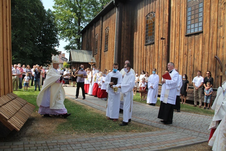 Krzyżanowice. Błogosławieństwo odnowionej dzwonnicy